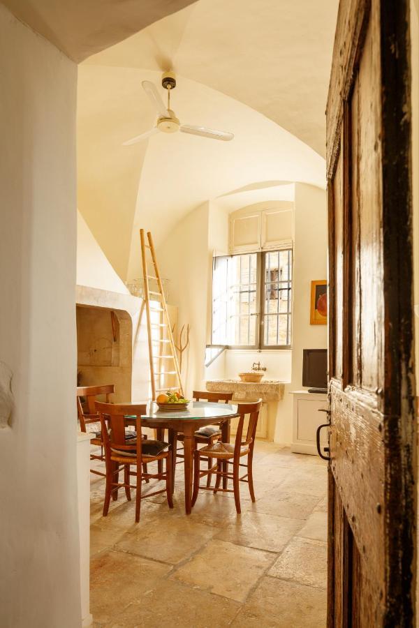 Hotel Particulier De Tingry - Pierres D'Histoire Ménerbes Εξωτερικό φωτογραφία